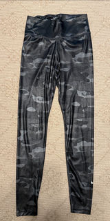 NIKE Black Camo Active Leggings Size Small Photo 0