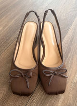Brown satin square Photo 0