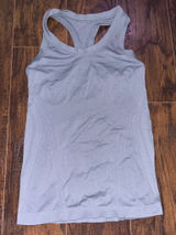 Athletes blue tank top Photo 0