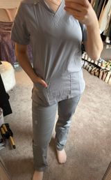 Scrub Set Photo 0