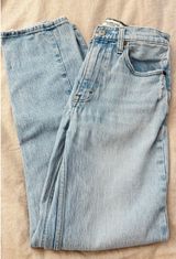 Abercrombie 90s Ultra High-Rise Straight Jeans Photo 0