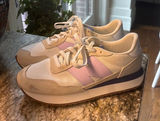 New Balance Shoes Women’s Photo 0