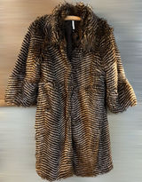 Willow and Clay Animal Print Faux Fur Coat Jacket Women's 3/4 Sleeve M Festival Photo 0