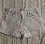 Levi’s Girlfriend Shorty Shorts Photo 0