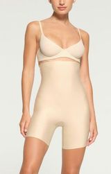 SKIMS Body High Waist Shapewear Shorts M Photo 0