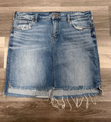 Silver Jeans Co Women's Blue Denim Skirt Francy Casual Frayed Hem Distressed W8 Photo 0