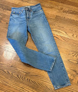 Levi’s Wedgie Classic High-Waist button fly Women’s Jeans, 24 Photo 0