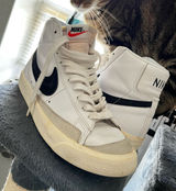 Nike Blazer Mid Women’s Photo 0