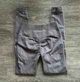 Amplify Leggings Photo 0