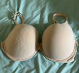 Victoria's Secret full coverage wireless 38DD Beige Photo 0