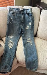 CRVY Jeans Photo 0