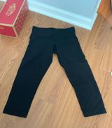 Capris Photo 0