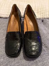 Naturalizer Black Croc-Embossed Slip-On Loafers Photo 0