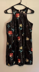 Lovers + Friends Caspian Embroidered Sequin Floral Shift‎ Dress Sz Small Revolve Photo 0