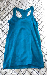 size 6 lululemon blue swiftly tank Photo 0