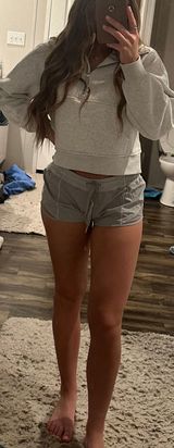 Lululemon Hotty Hot Short 2.5” Photo 0
