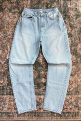 BDG Urban Outfitters Light Wash Mom Jeans High Waist Straight Leg W28 Photo 0