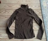 turtleneck size small Photo 0