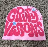 pink beanie Photo 0