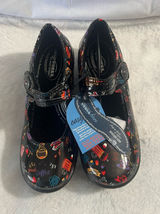 Easy Works by Easy Street Women's Size 7.5 Slip Resistant Slip Resistant Shoes Photo 0