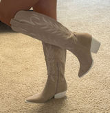 Cowgirl Boots Photo 0