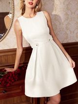 Classic off-white sleeveless A-line dress Photo 0