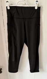 Shein Cropped Leggings size small nwot Photo 0