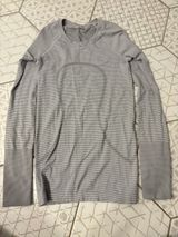 Lululemon Striped Long Swiftly Tech 2.0 Photo 0