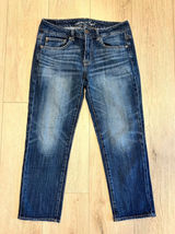 American Eagle Boyfit Jeans Womens 6 Dark Wash Stretch Relaxed Straight‎ Denim Photo 0