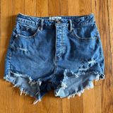 WE THE FREE Curvy High Rise Denim Shorts medium Wash‎ size 28 Photo 0