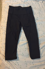 Lululemon Capri Leggings Black Photo 0