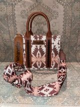 Wrangler Bag Tote Photo 0