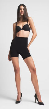 SKIMS Seamless Sculpt Mid Thigh Short‎ in Onyx NWOB Size XS black Photo 0