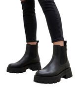 Steve Madden Howler Black Faux Leather Chunky Sole Chelsea Boots Size 7 NEW Photo 0