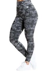Women’s Best Camo Seamless Leggings Photo 0