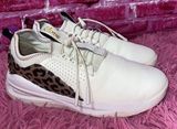Women's Clove Nursing Shoe Size 8 White Leopard Purple‎ Photo 0