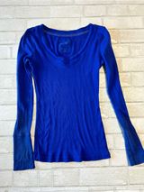 Aerie Henley Y2K 90s Women’s Long Sleeve V-Neck Top - Electric Blue Photo 0