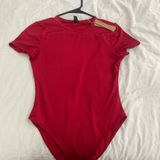 red bodysuit Size M Photo 0