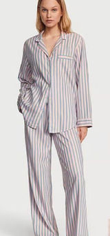 Striped Women's Pajama Set Photo 0