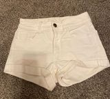 Outfitters Shorts Photo 0