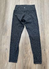 Lululemon‎ Leggings Womens 6 Wunder Under High Rise 26" Luxtreme Leopard Camo Photo 0