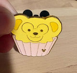 Disney Duffy the Bear 2018 Hidden Mickey Pin Photo 0