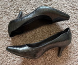 LifeStride Black Croc Pointed Toe Heels Size 8.5 Photo 0