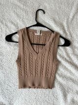 Cropped Sweater Vest Photo 0