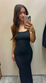 SKIMS Dress Long Photo 0