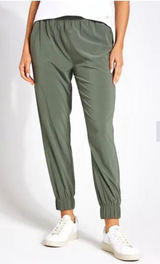 Vuori Women Small Villa Jogger Pants Army Green Stretch Sporty Silky Soft Photo 0