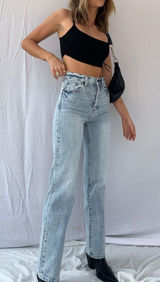 Pistola Cassie Straight Leg Jeans in Saint Tropez Wash Size 27 Gently Used Photo 0