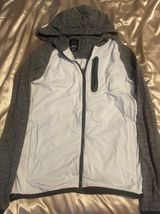 Outfitters AEACTIVE 360 Extreme Flex Medium Zip up Hoodie Photo 0