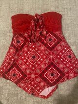 Red Country Tank Top Flowers Photo 0