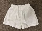 White linen Kohls Shorts Photo 0